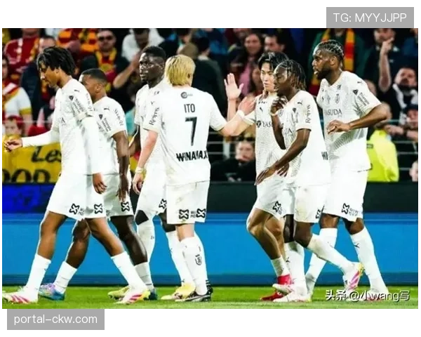 摩纳哥客场四球大胜，展现强大攻击力